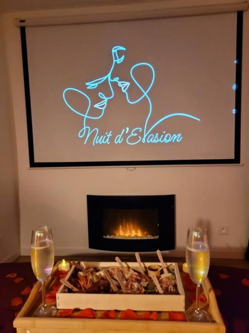 Nuit D'Evasion Love Room Avec Baignoire Balneotherapie Toulon Bagian luar foto